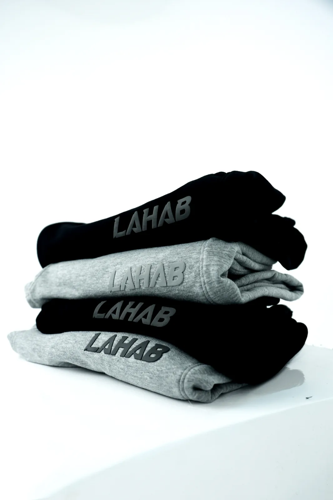 Lahab flame pants and logo details